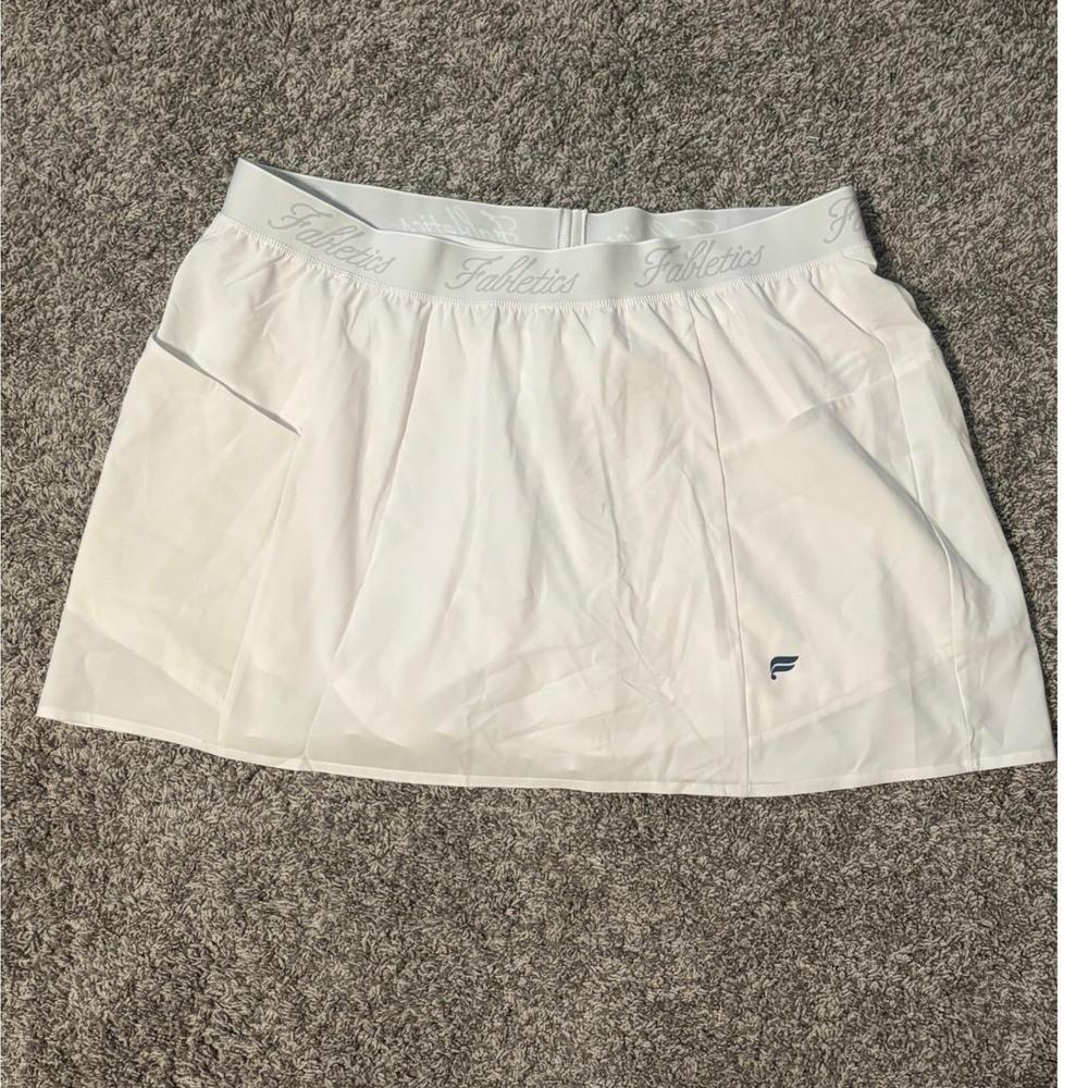 Fabletics Skirt Skort Built-In Shorts White Sports Active XXL 1X New